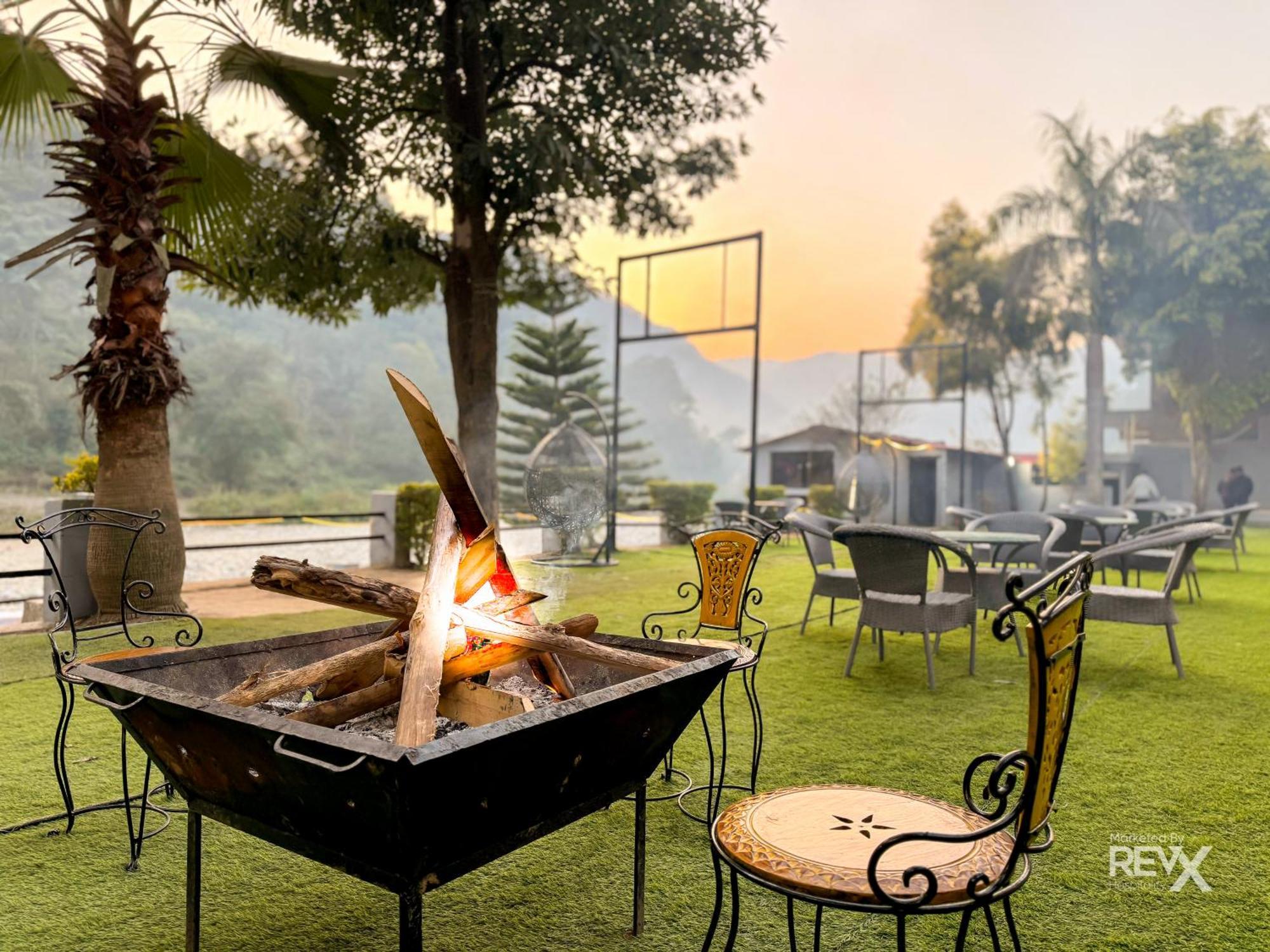 Euphoric River Resort Rishikesh Bagian luar foto