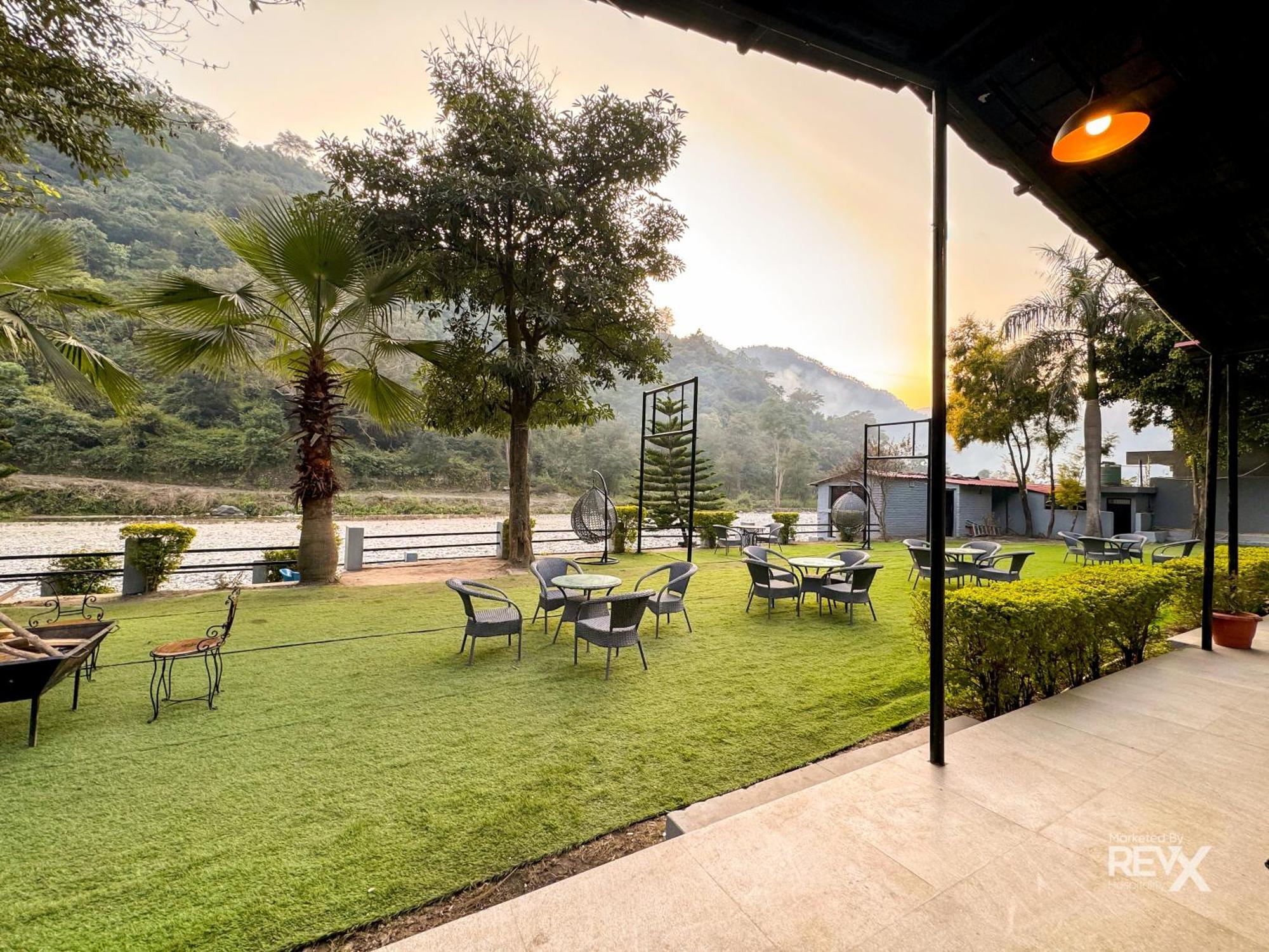 Euphoric River Resort Rishikesh Bagian luar foto